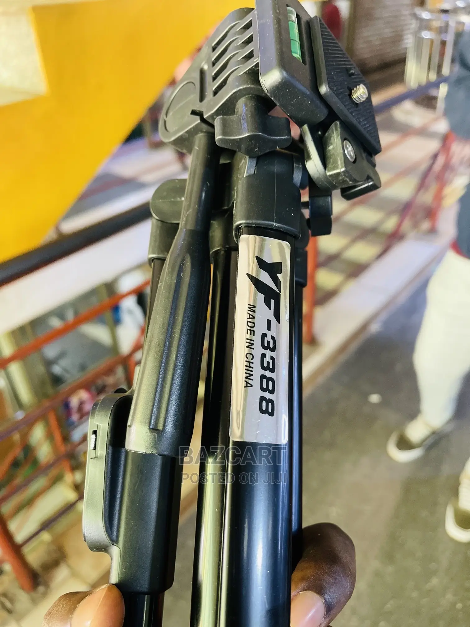 Professional Foldable Heavy Duty Phone and Camera Tripod