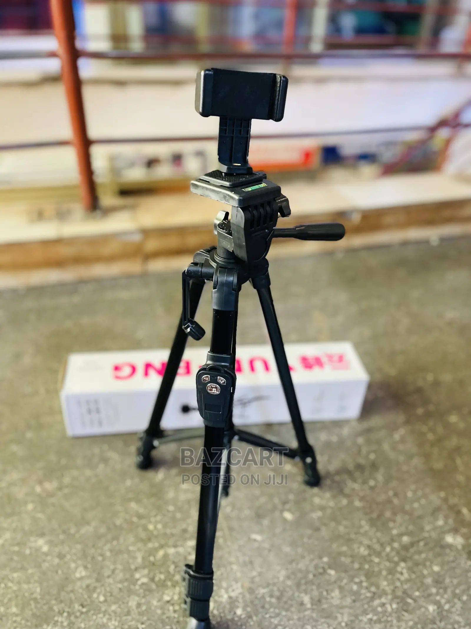 Professional Foldable Heavy Duty Phone and Camera Tripod