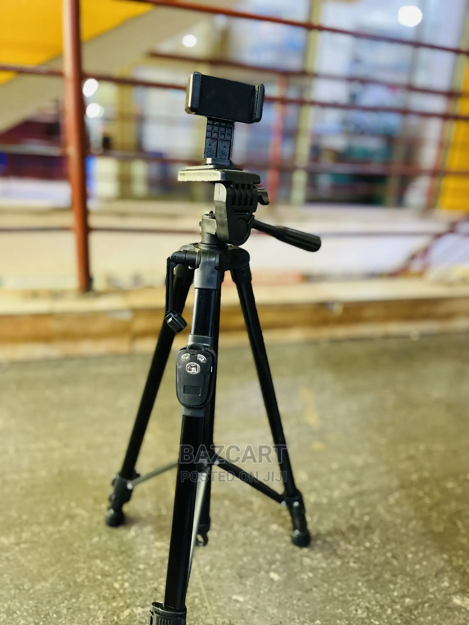 Professional Foldable Heavy Duty Phone and Camera Tripod