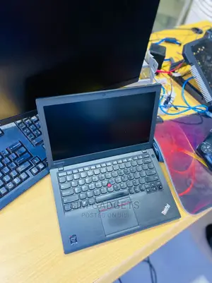 Laptop Lenovo ThinkPad X250 4GB Intel Core I3 HDD 500GB