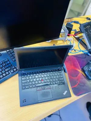 Laptop Lenovo ThinkPad X250 4GB Intel Core I3 HDD 500GB