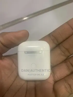 Airpods 2 With Wireless Charging Case