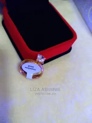 Engagement Rings Available With the Ring Box