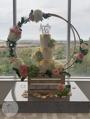 Wedding And Introduction Cakes