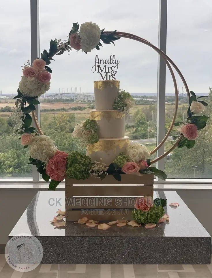 Wedding And Introduction Cakes