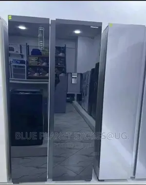 Hisense 670L Side_by_side Door Refrigerator With a Dispenser