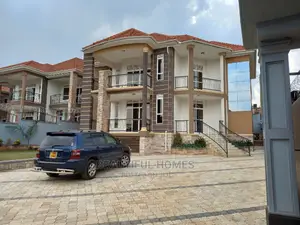 Furnished 6bdrm Mansion in Kira Tarmack for Sale