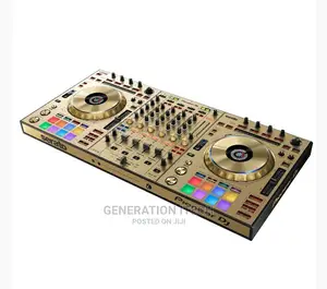 Pioneer DDJ-SZ Serato DJ Controller