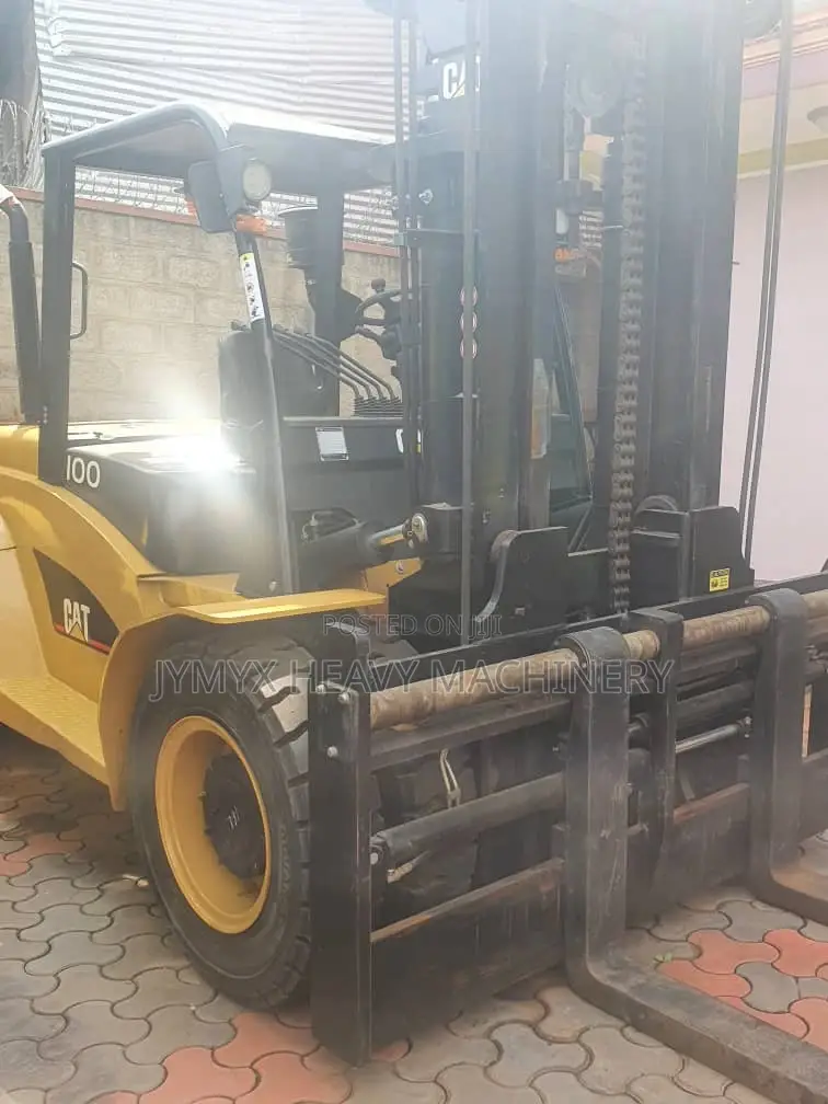 10t and 5t Forklift for Hire