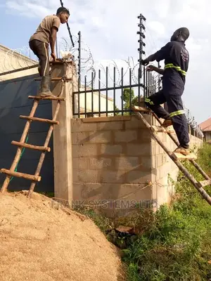 Electric Fence System 50fts by 70fts