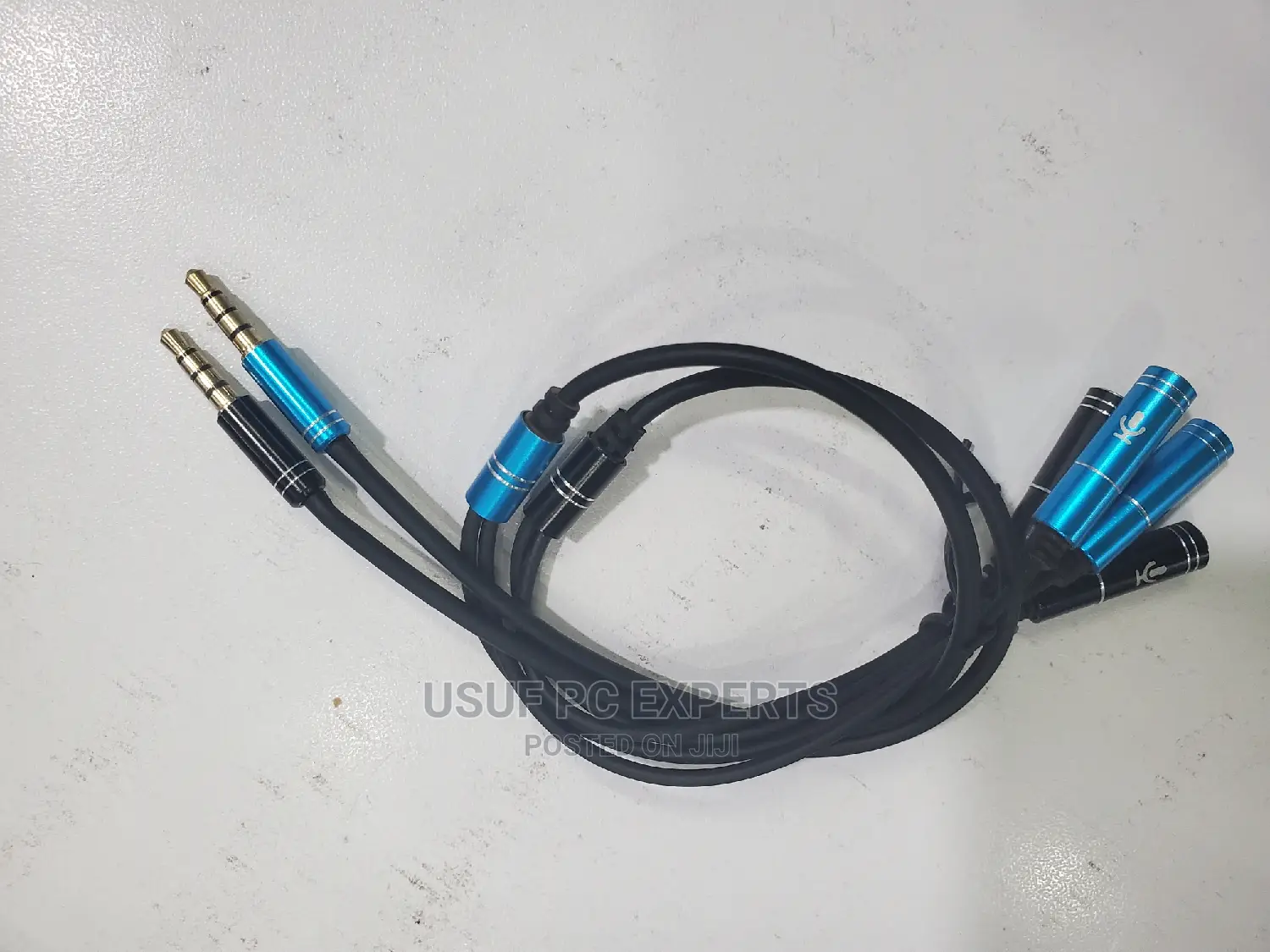 Audio Splitter With Headphone and Microphone