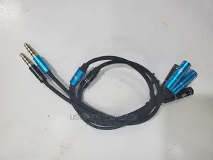 Audio Splitter With Headphone and Microphone