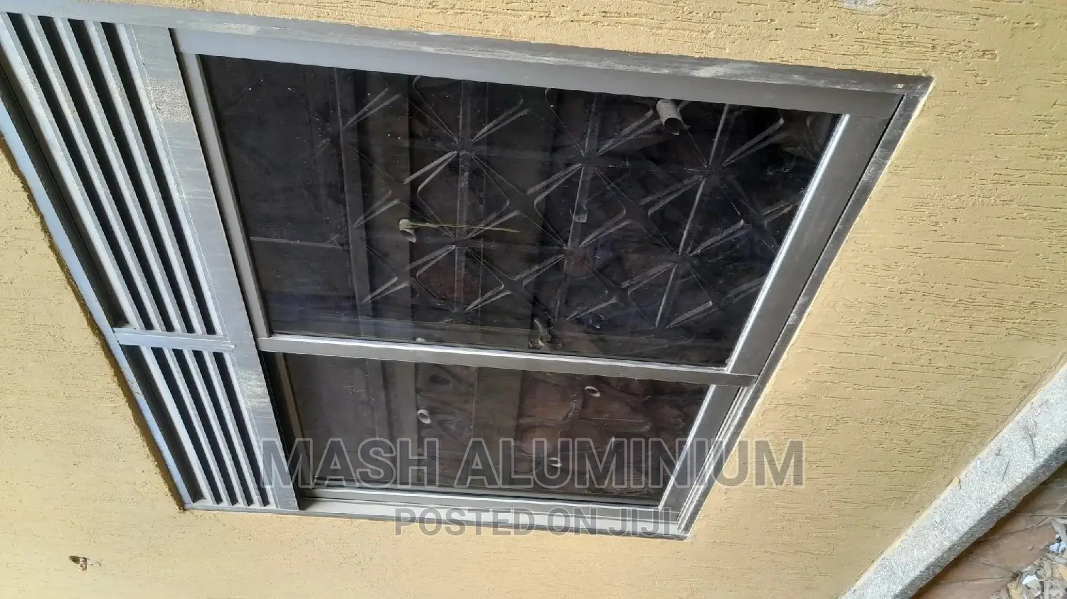1 Sliding Window