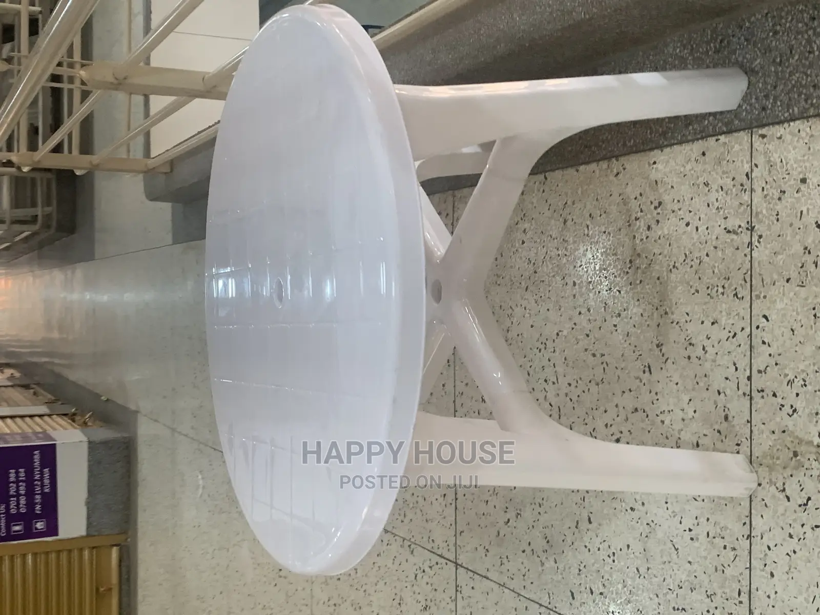 Plastic Round Table