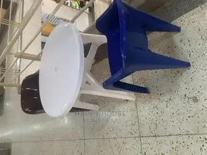 Round Plastic Table and 2 Chairs