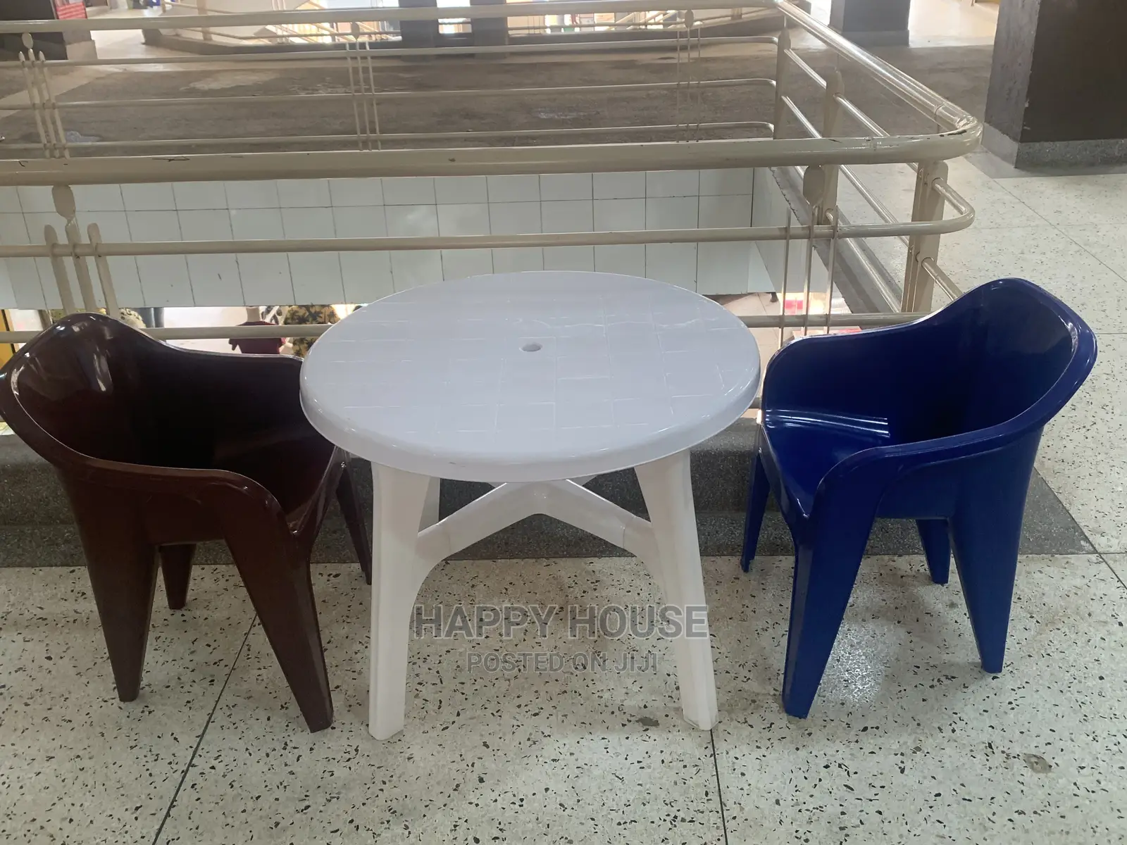 Round Plastic Table and 2 Chairs