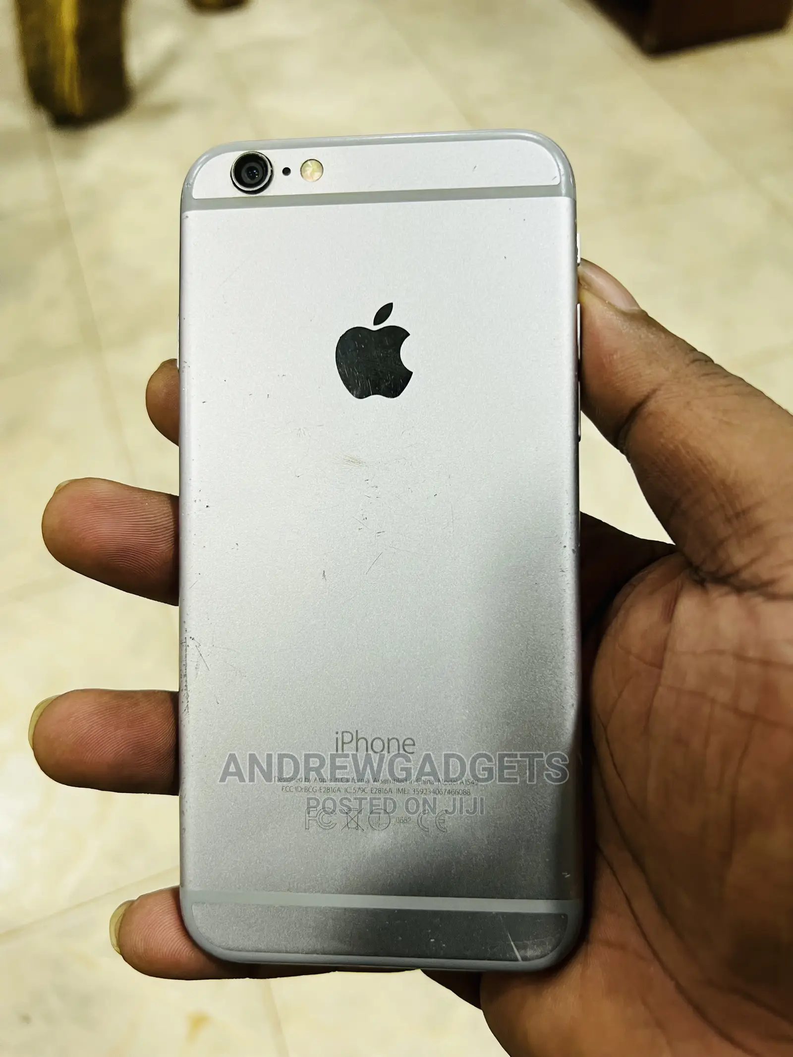 Apple iPhone 6 64 GB White
