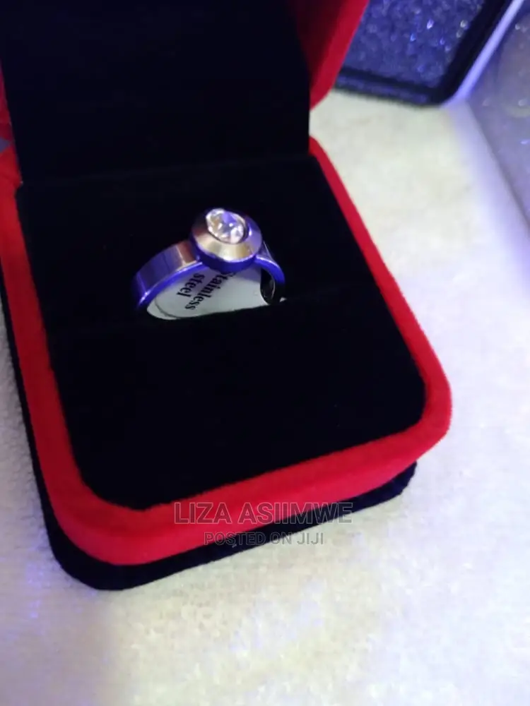 Engagement Rings Available With the Ring Box Itself