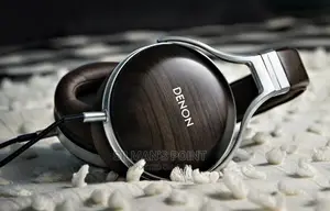 Denon D5200 Headphones