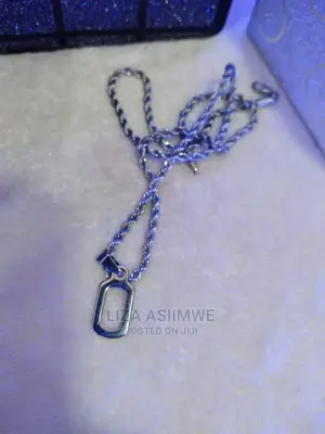 Men’S Simple Necklaces Available