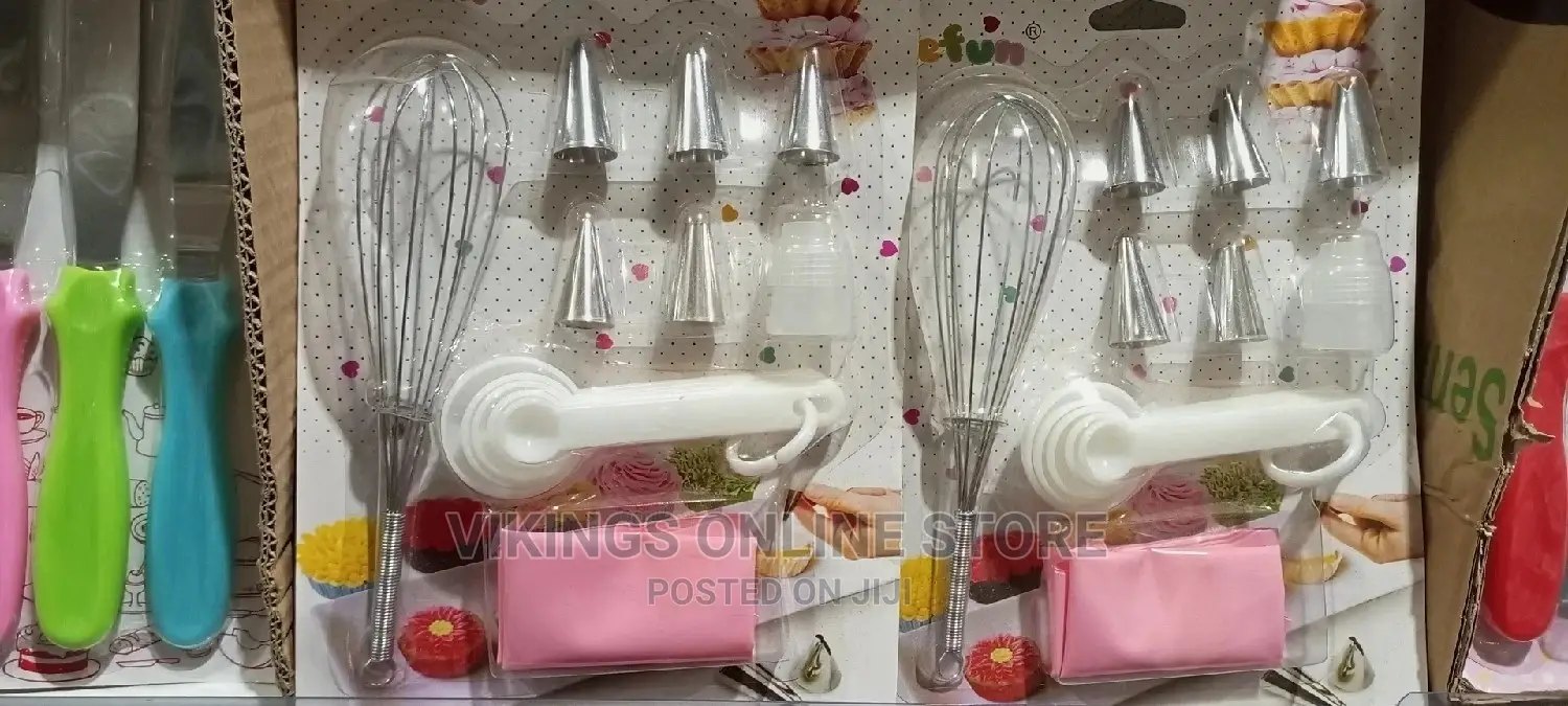 Cake Decorating Baking Set