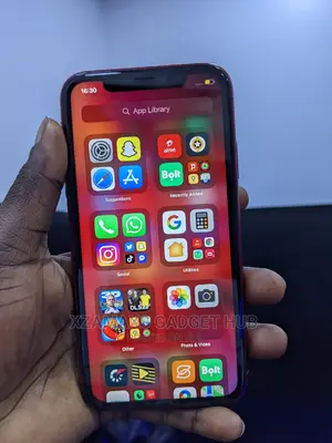 Apple iPhone XR 64 GB Red