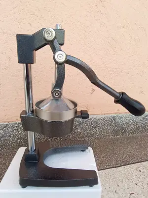 Manual Citrus Orange Juicer Press Machine