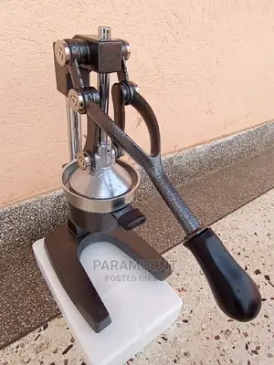 Manual Citrus Orange Juicer Press Machine