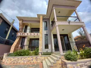 Furnished 5bdrm Mansion in Kira for Sale