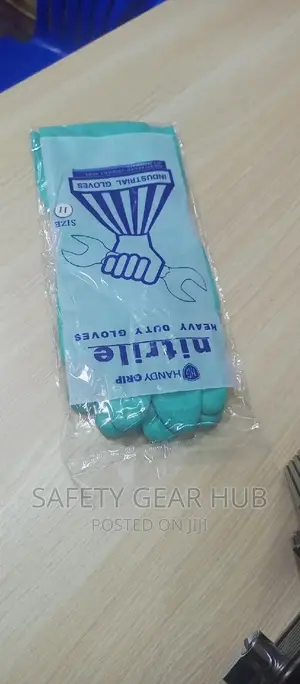 Nitrile Gloves (Chemical Gloves)