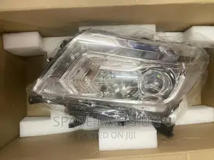 Nissan Navara 2016-2019 Headlamp
