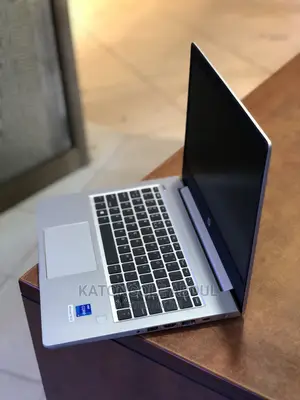 New Laptop HP ProBook 430 G7 8GB Intel Core I7 HDD 1T