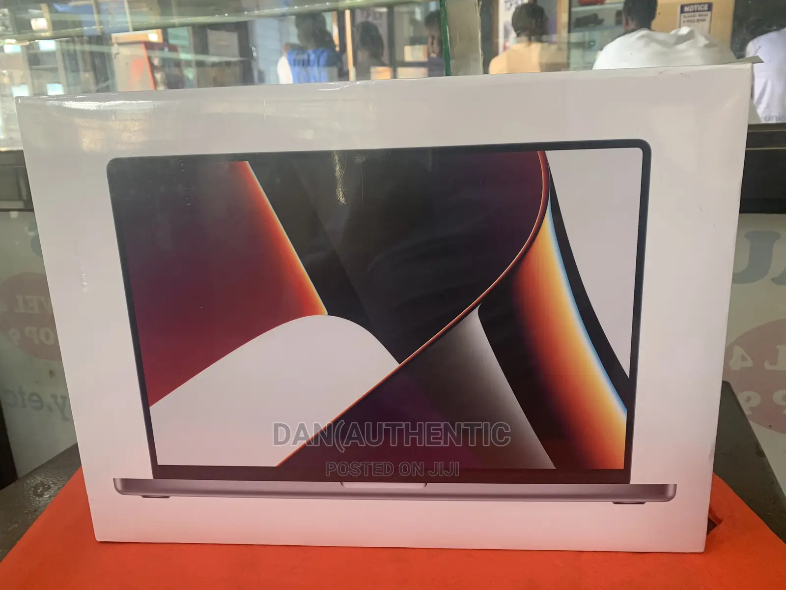 New Laptop Apple MacBook Pro 2021 M1 16GB Apple M1 SSD 1T