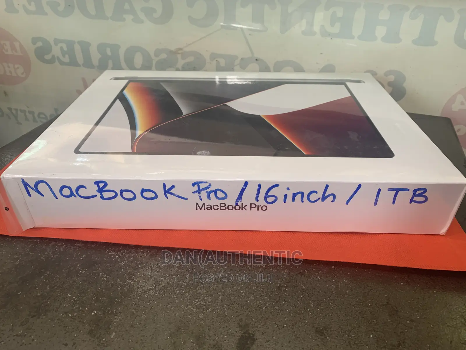 New Laptop Apple MacBook Pro 2021 M1 16GB Apple M1 SSD 1T