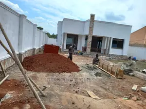 Furnished 4bdrm Bungalow in Kira for Sale