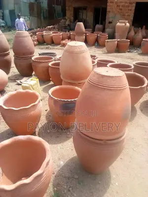 Pottery ((Flower Pots)