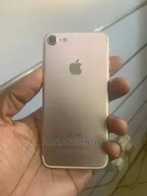 Apple iPhone 7 32 GB Rose Gold