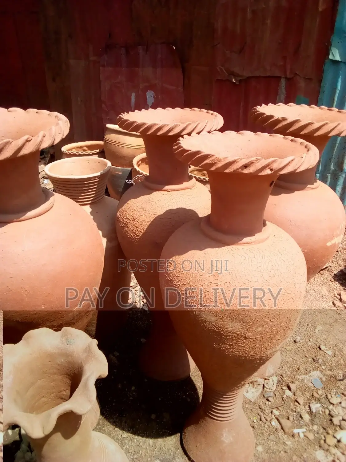 Make It Natural (Clay Flower Pots)