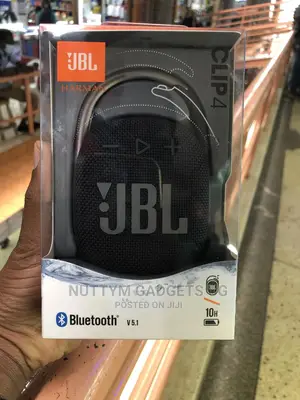 JBL Clip 4