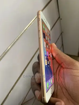Apple iPhone 8 Plus 64 GB Gold