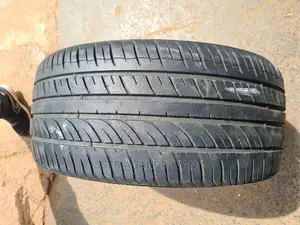 235/35r19 Used Tire