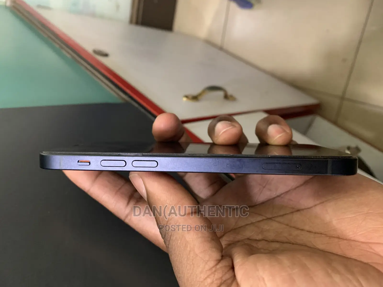 Apple iPhone 12 64 GB Black