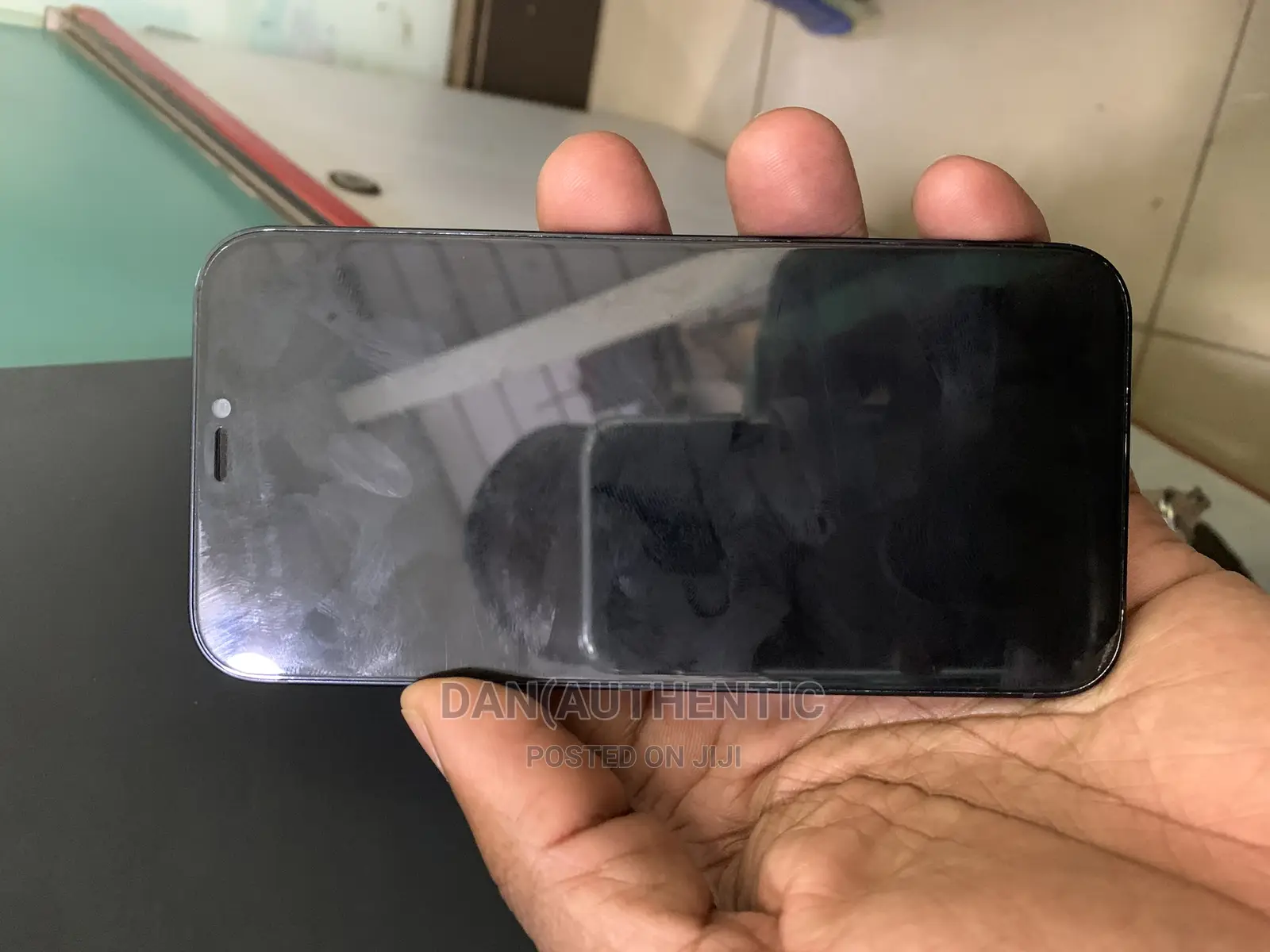 Apple iPhone 12 64 GB Black