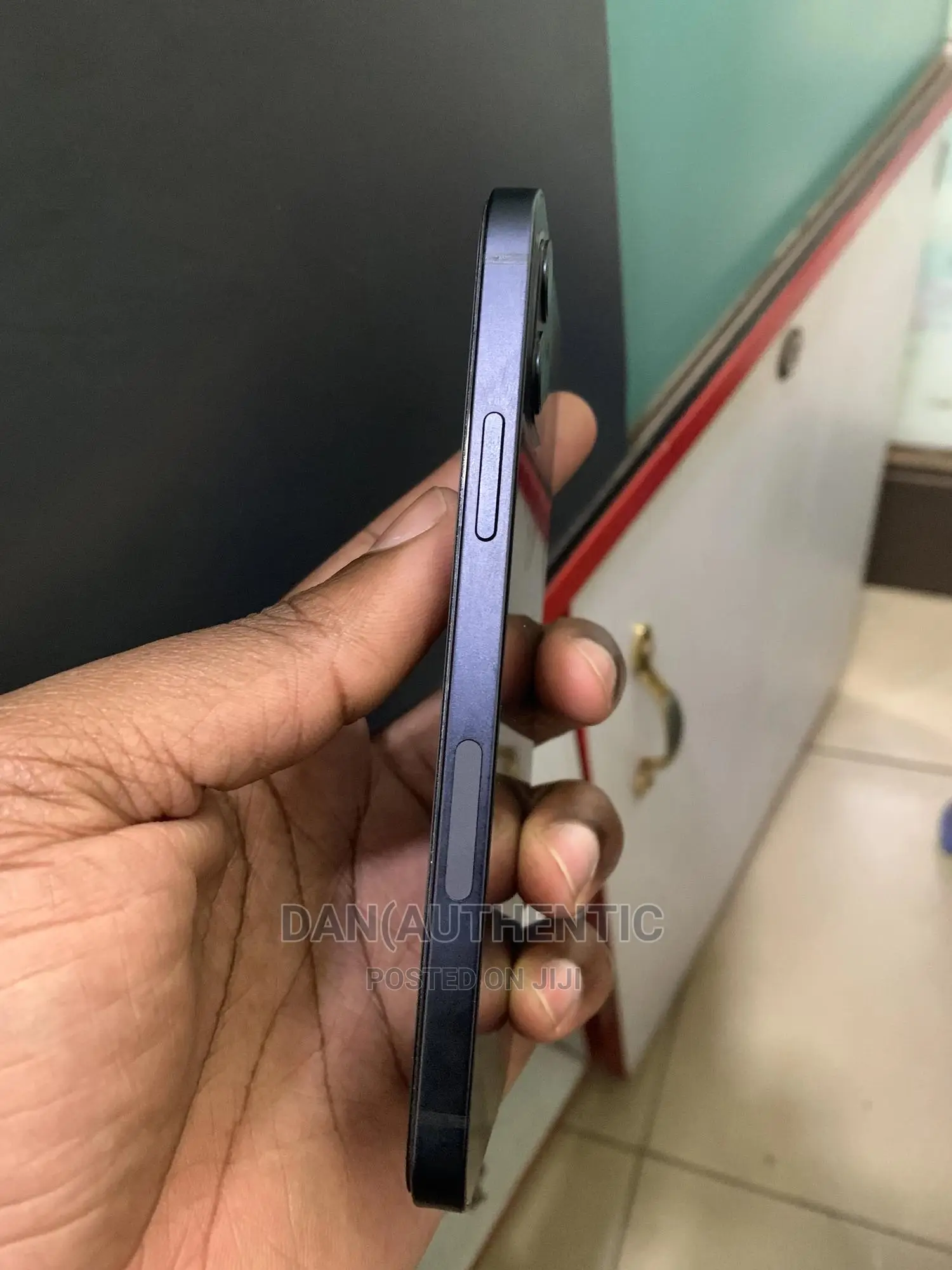 Apple iPhone 12 64 GB Black