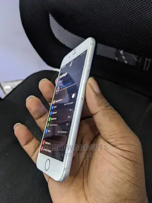 Apple iPhone 7 32 GB White