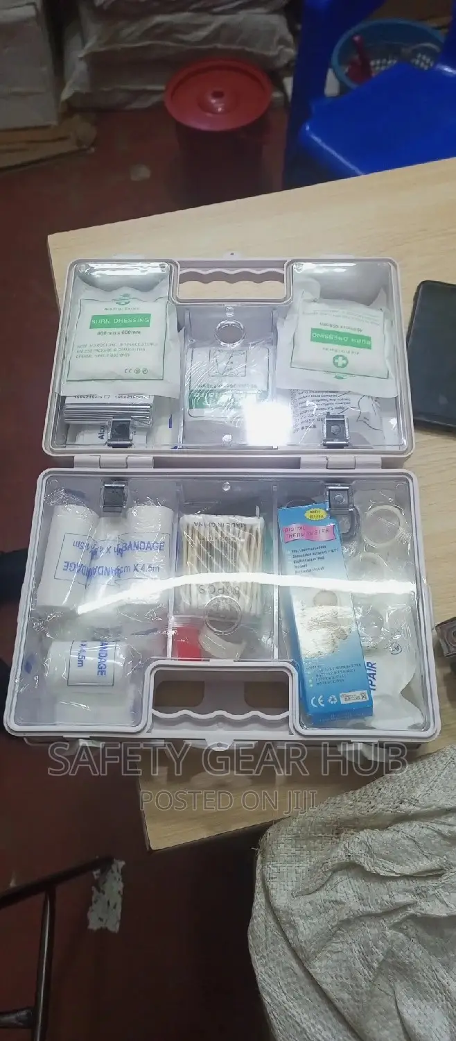 First Aid Kit (25 People)
