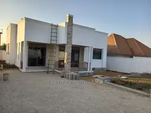 Furnished 4bdrm House in Kira for Sale