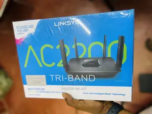 Linksys EA8300 Max-Stream: AC2200 Tri-Band Wi-Fi Router For