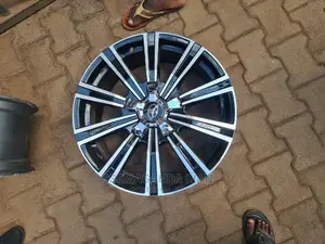 V8 Rim 20 Brand New