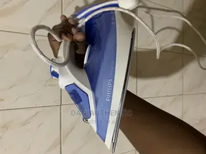Phillips Steam Iron Brand New